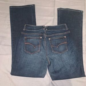 DKNY SOHO JEAN BOOT CUT